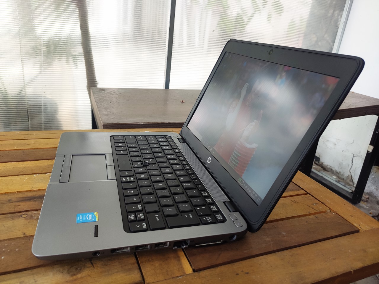 HP ELITEBOOK 820G1