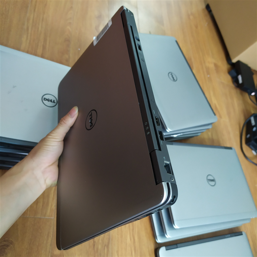 DELL LATITUDE E7240